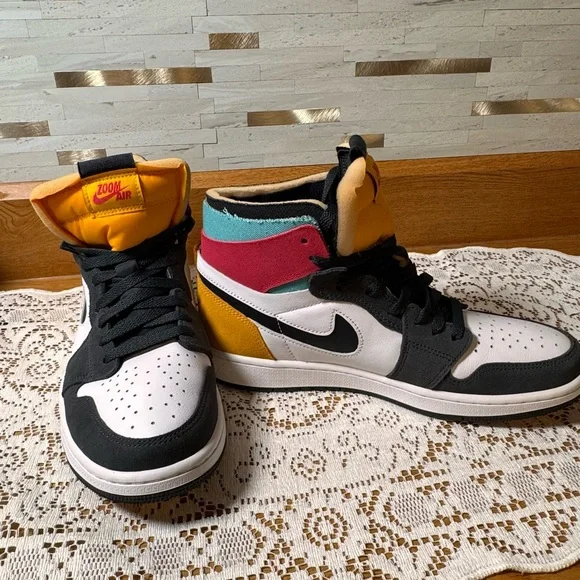Nike Air Jordan‎ 1 Zoom CMFT Men’s 9.5/Women’s 11.5
